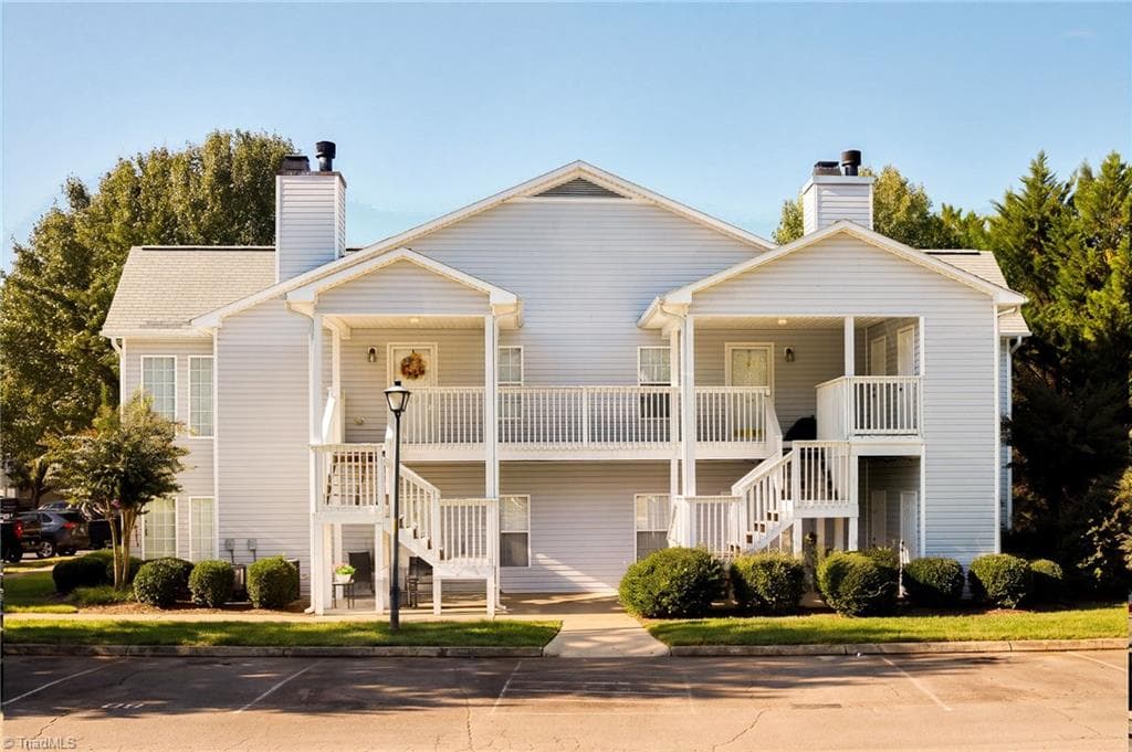 7102 Riverview Knoll Court, Clemmons NC 27012