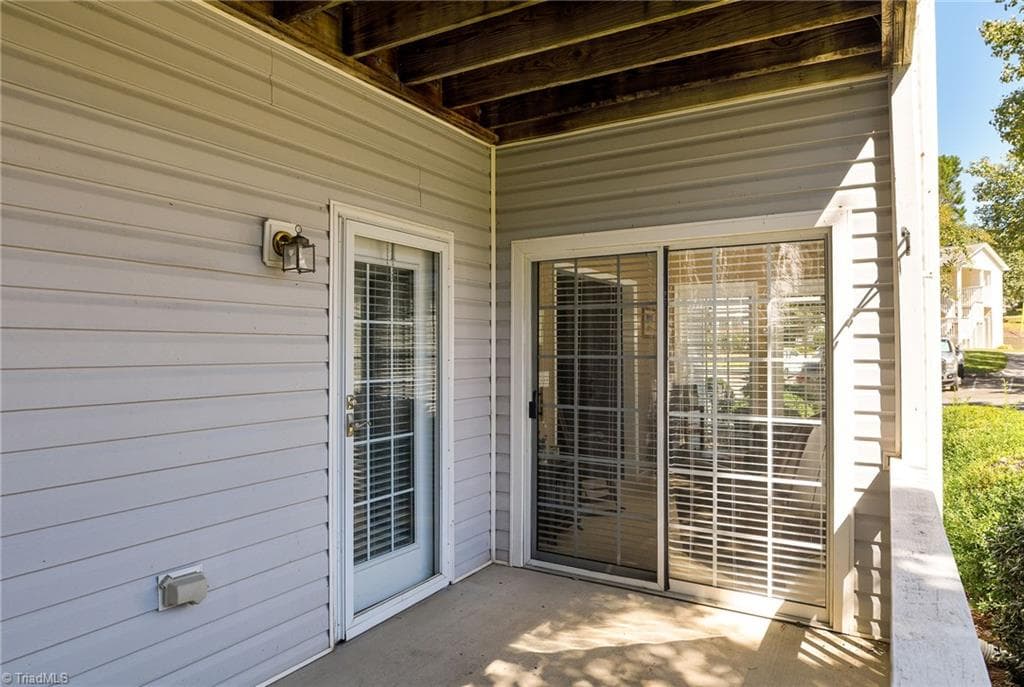 Stick/Site Built at 7102 Riverview Knoll Court, Clemmons NC 27012, Clemmons, photo 4 of 30