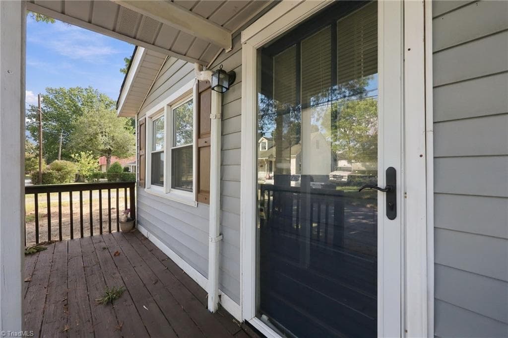 Stick/Site Built at 413 New Street, Kernersville NC 27284, Kernersville, photo 3 of 50