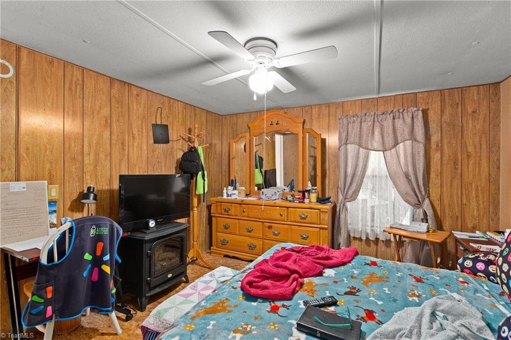 Manufactured Home at 1315 Pebble Brook Road, Sandy Ridge NC 27046, photo 13 of 24