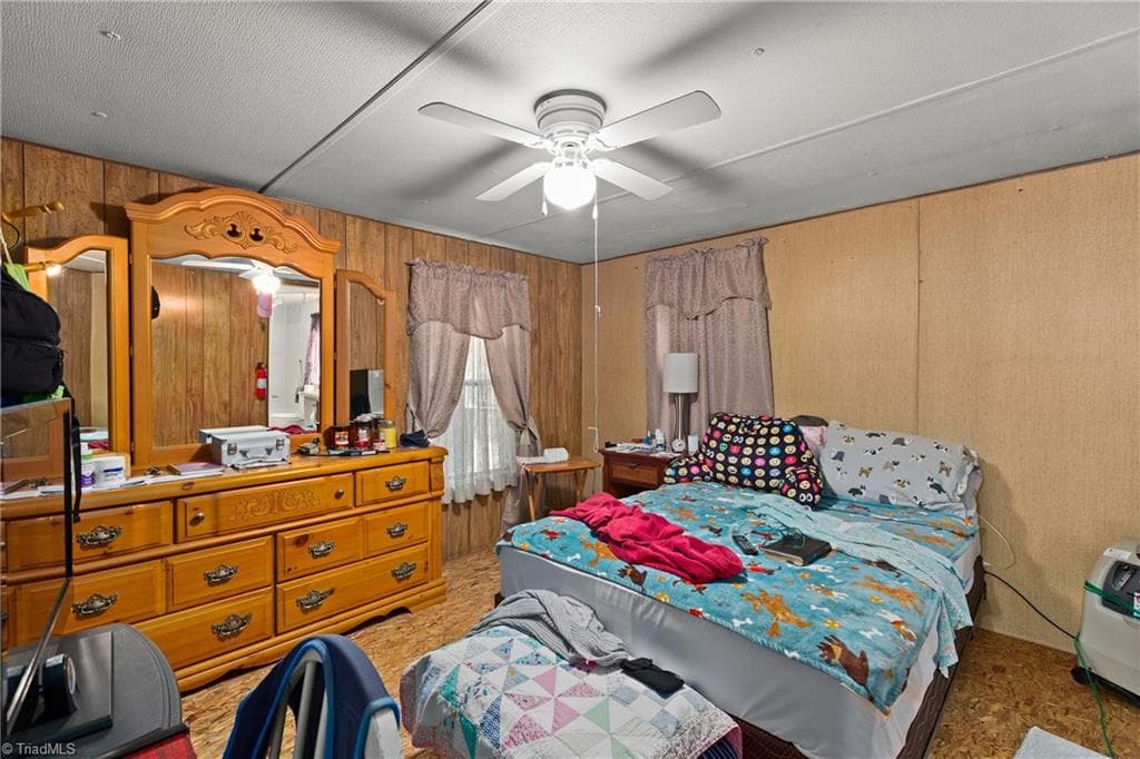 Manufactured Home at 1315 Pebble Brook Road, Sandy Ridge NC 27046, photo 12 of 24