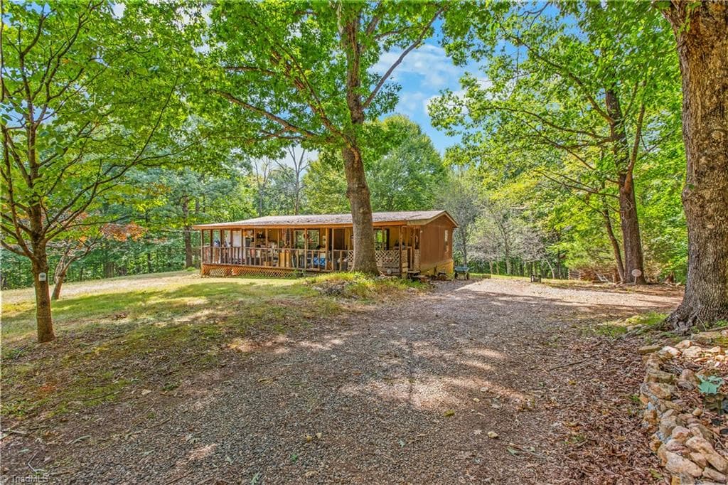 1315 Pebble Brook Road, Sandy Ridge NC 27046