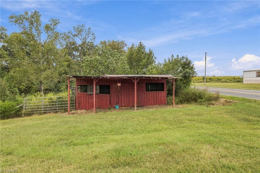 Stick/Site Built at 6227 Gravel Hill Road, Denton NC 27239, Denton, photo 39 of 47