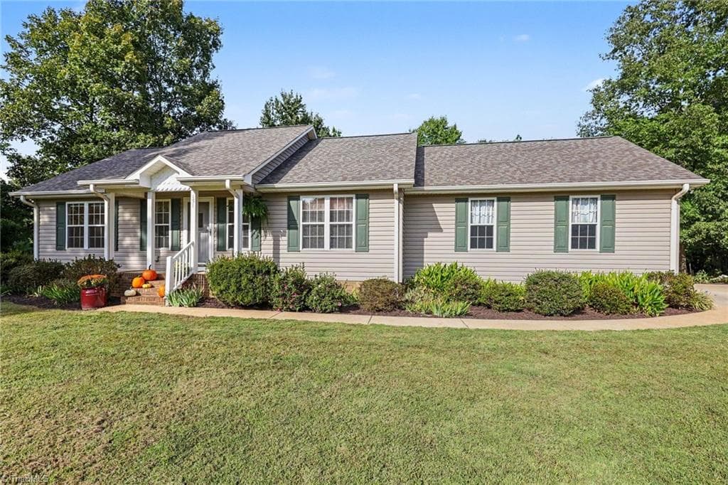 151 Copper Lane, Lexington NC 27292