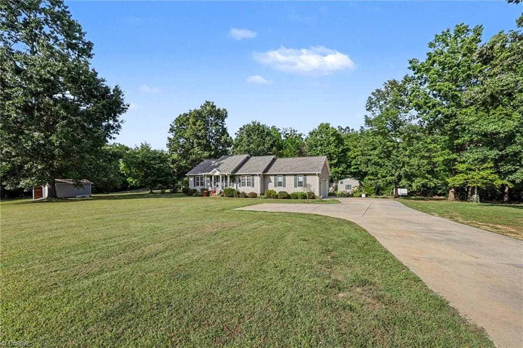 Stick/Site Built at 151 Copper Lane, Lexington NC 27292, Lexington, photo 29 of 30