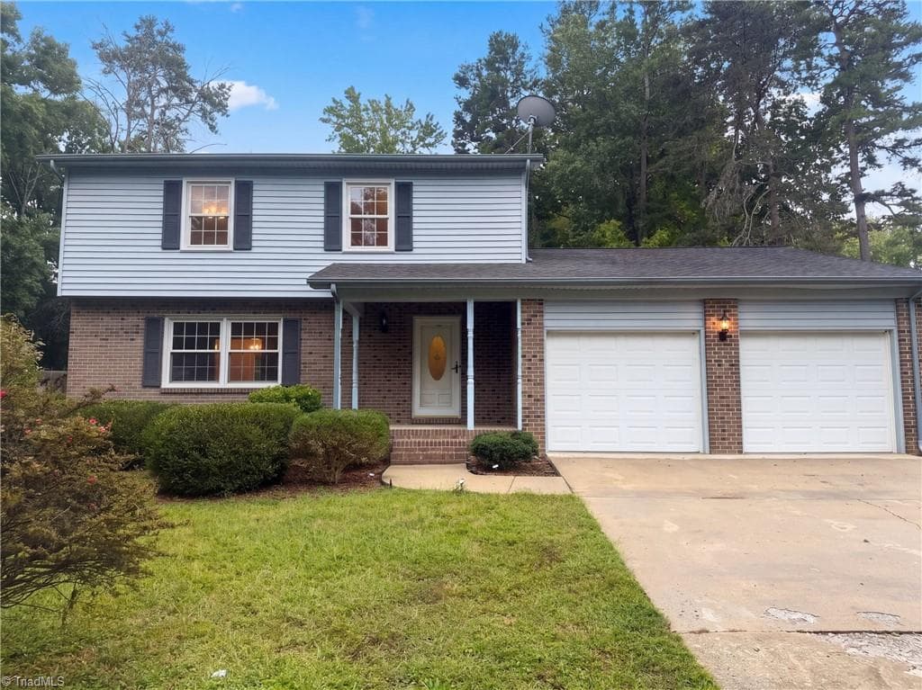 812 Pineburr Road, Jamestown NC 27282