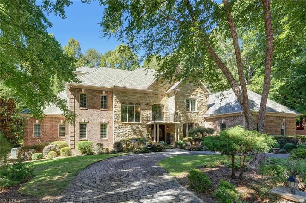 Stick/Site Built at 4 Elm Ridge Court, Greensboro NC 27408, Greensboro, photo 4 of 44