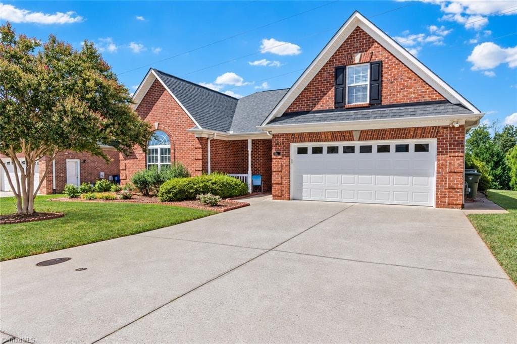 Stick/Site Built at 5275 Jacobs Way, Winston-Salem NC 27106, photo 2 of 30