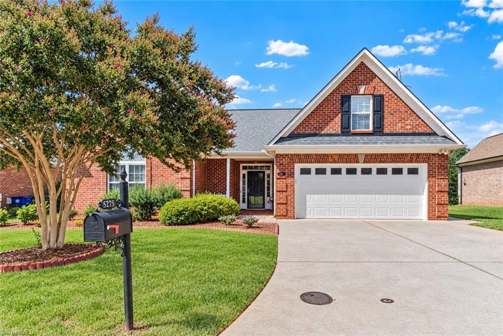 5275 Jacobs Way, Winston-Salem NC 27106