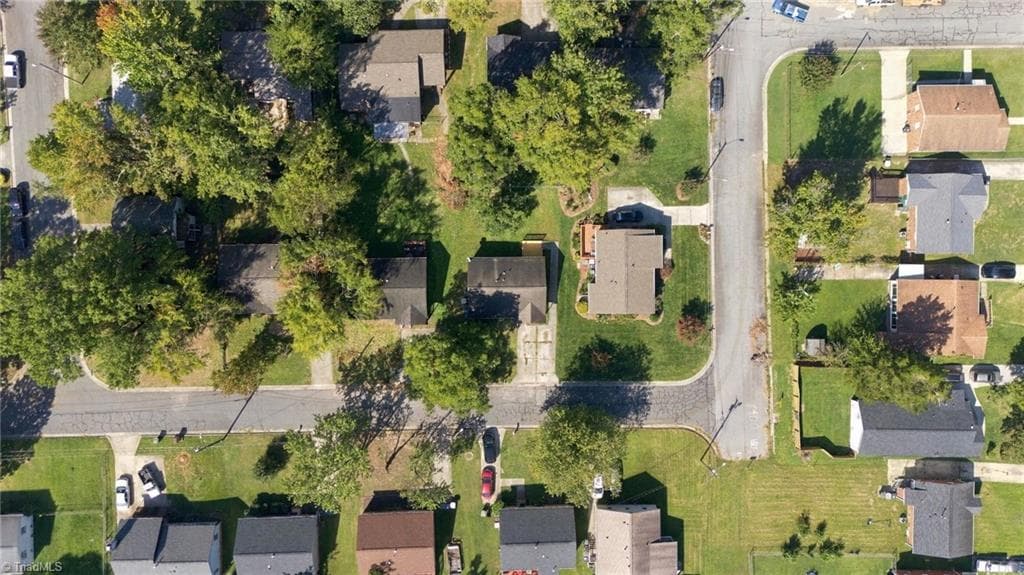 Stick/Site Built at 1402 Brown Boulevard, Greensboro NC 27401, photo 24 of 27
