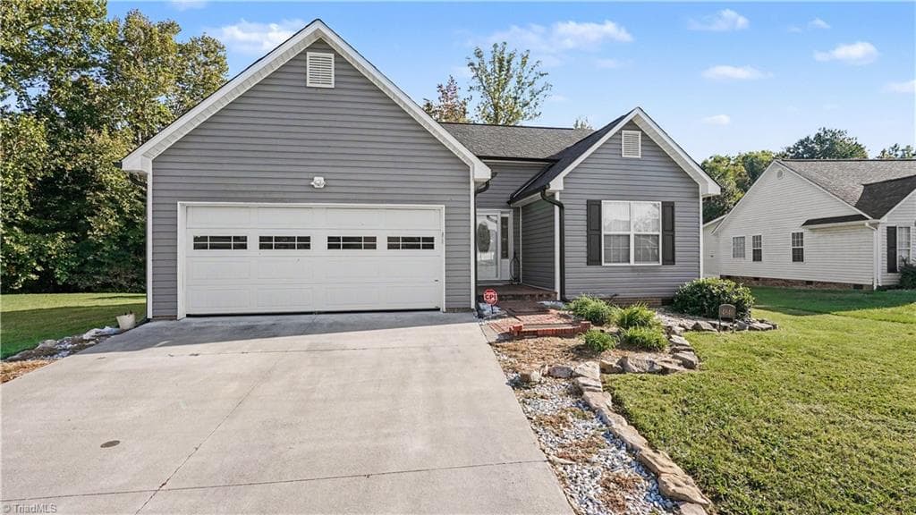 Stick/Site Built at 4840 Tutelo Trail, Winston-Salem NC 27127, Winston-Salem, photo 7 of 22