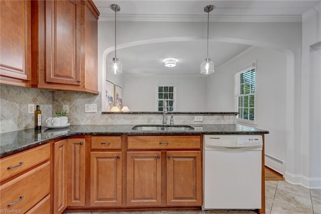 Stick/Site Built at 1413 Seminole Drive, Greensboro NC 27408, photo 12 of 42