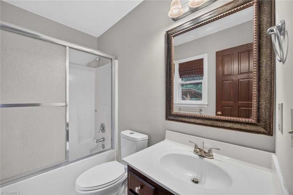 Stick/Site Built at 3921 Quillmark Court, Winston-Salem NC 27127, photo 13 of 28