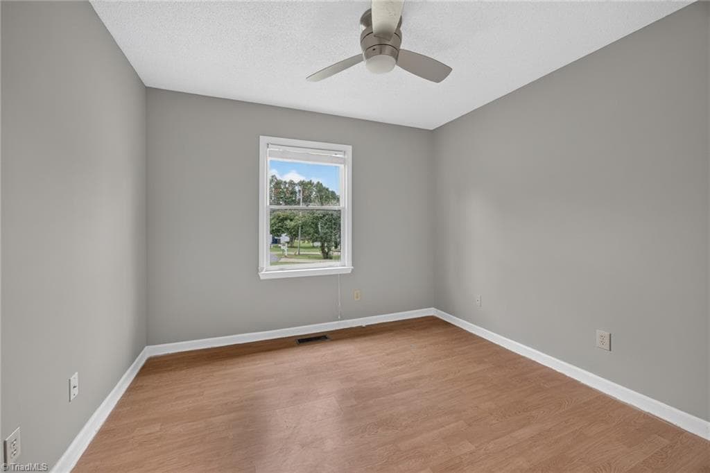 Stick/Site Built at 3921 Quillmark Court, Winston-Salem NC 27127, photo 14 of 28
