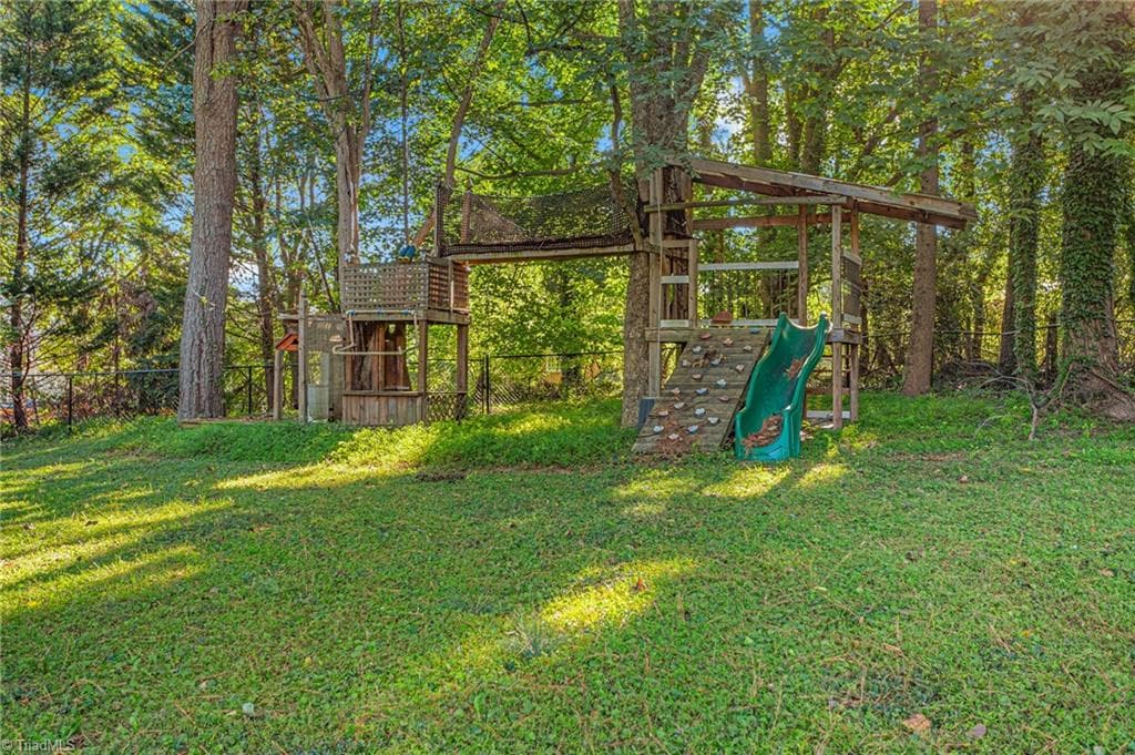 Stick/Site Built at 1222 Jefferson Road, Greensboro NC 27410, photo 37 of 38