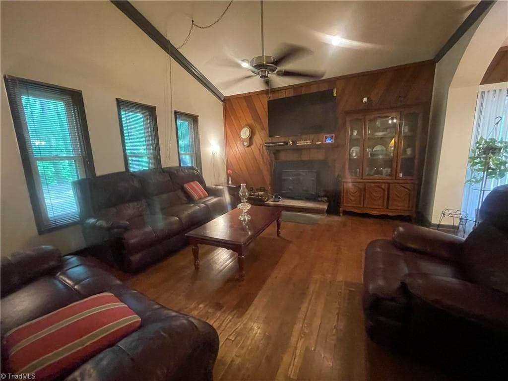 Stick/Site Built at 6902 Greenland Avenue, Julian NC 27283, photo 6 of 27