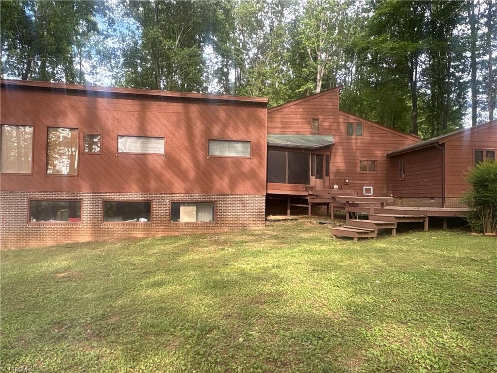 Stick/Site Built at 6902 Greenland Avenue, Julian NC 27283, photo 3 of 27