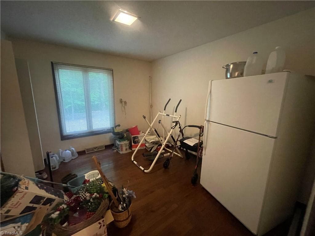 Stick/Site Built at 6902 Greenland Avenue, Julian NC 27283, photo 14 of 27
