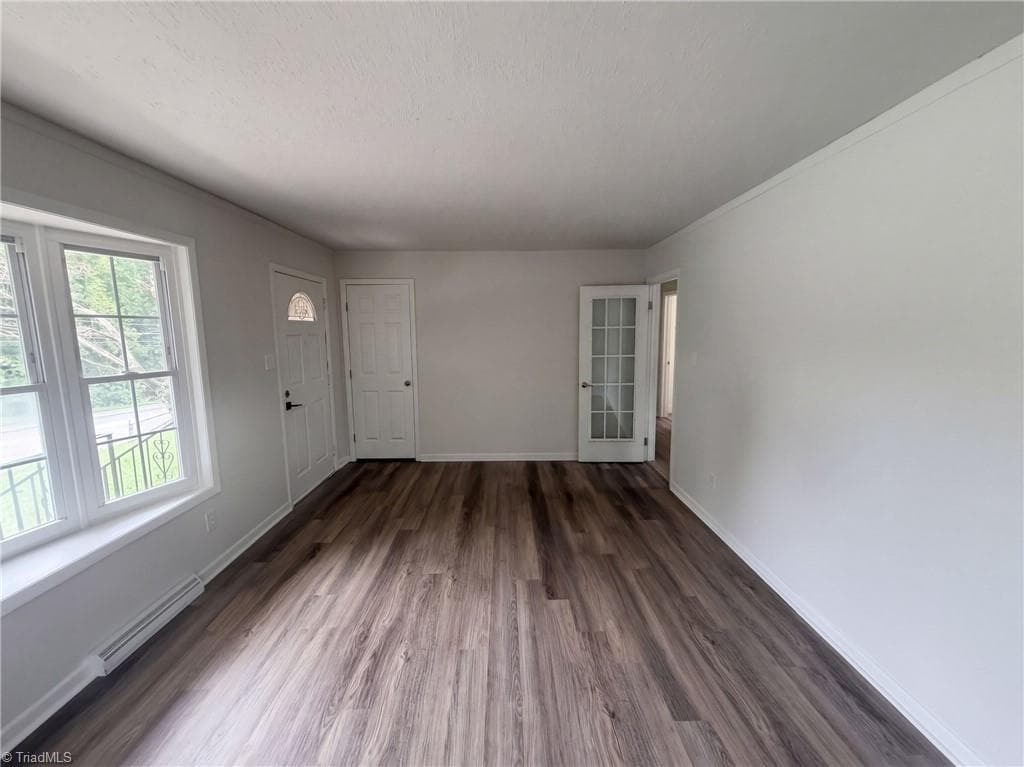 Stick/Site Built at 1502 Meadowview Road, Greensboro NC 27403, photo 3 of 25