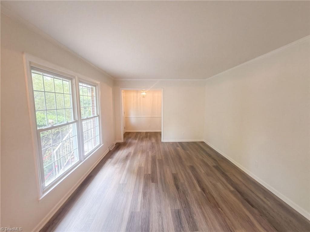 Stick/Site Built at 505 Leawood Drive, Greensboro NC 27410, photo 7 of 14