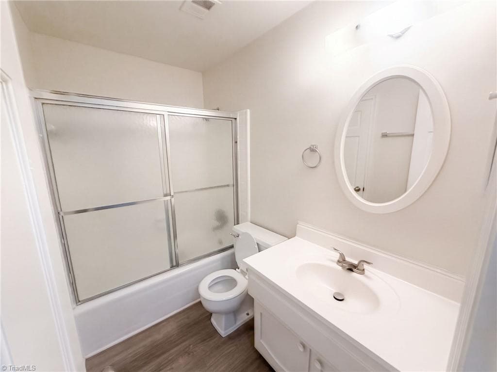 Stick/Site Built at 505 Leawood Drive, Greensboro NC 27410, photo 10 of 14