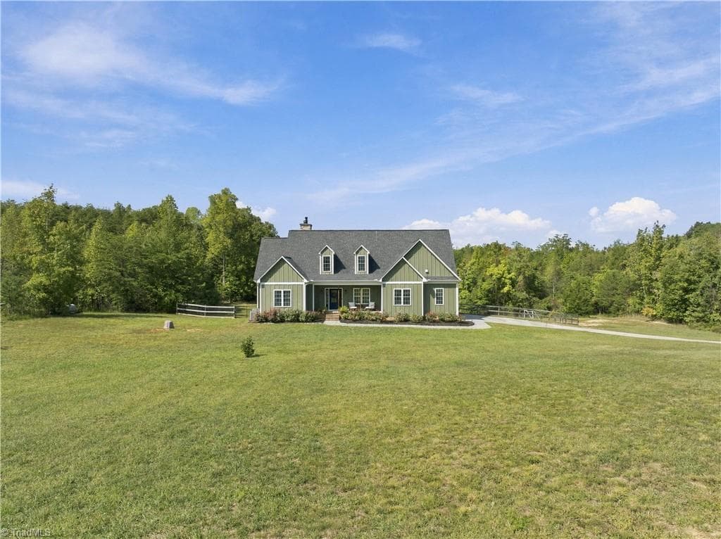 Stick/Site Built at 197 Lake Meadows Drive, Reidsville NC 27320, Reidsville, photo 2 of 49