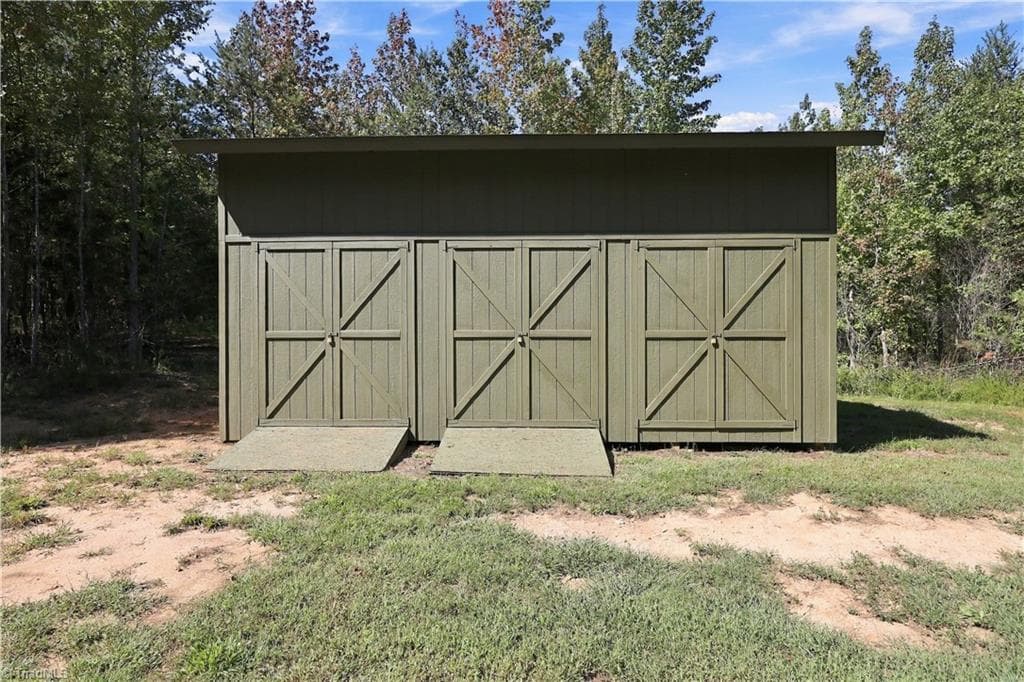 Stick/Site Built at 197 Lake Meadows Drive, Reidsville NC 27320, Reidsville, photo 44 of 49