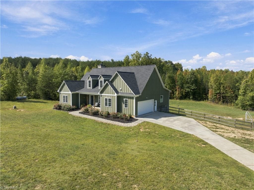 Stick/Site Built at 197 Lake Meadows Drive, Reidsville NC 27320, Reidsville, photo 3 of 49