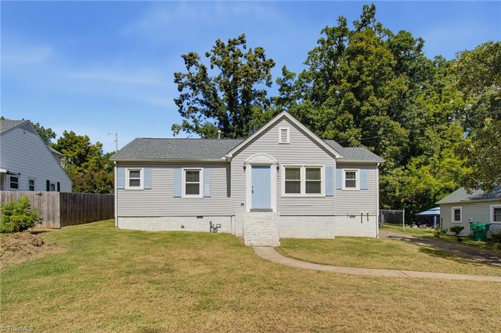 Stick/Site Built at 525 Farriss Avenue E, High Point NC 27262, High Point, photo 3 of 60