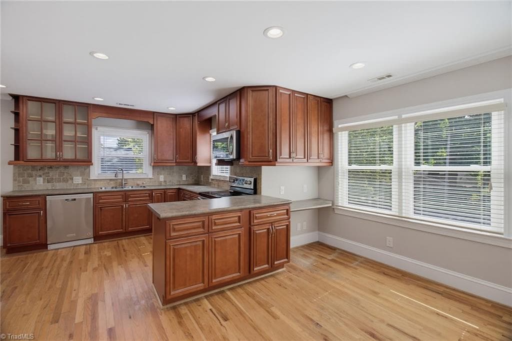 Stick/Site Built at 525 Farriss Avenue E, High Point NC 27262, High Point, photo 23 of 60