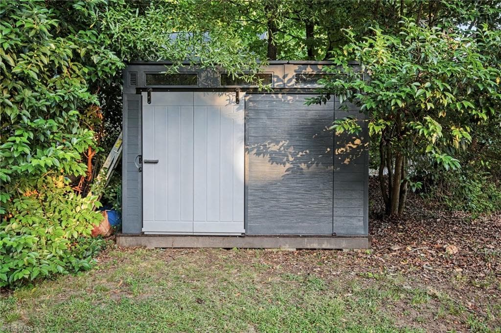 Stick/Site Built at 1314 Winstead Place, Greensboro NC 27408, photo 26 of 30
