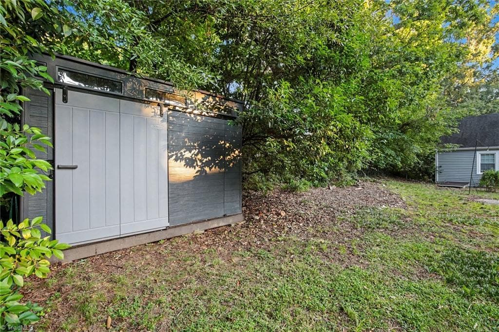 Stick/Site Built at 1314 Winstead Place, Greensboro NC 27408, photo 25 of 30