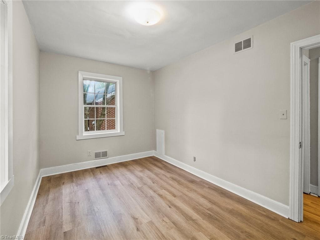 Stick/Site Built at 717 Magnolia Street, Winston-Salem NC 27103, photo 17 of 28