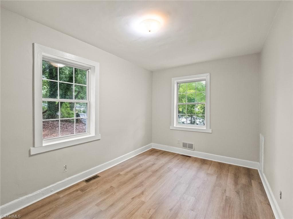 Stick/Site Built at 717 Magnolia Street, Winston-Salem NC 27103, Winston-Salem, photo 16 of 28