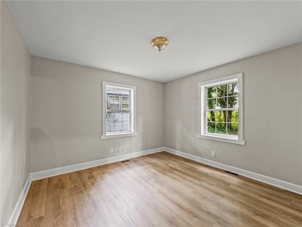 Stick/Site Built at 717 Magnolia Street, Winston-Salem NC 27103, Winston-Salem, photo 12 of 28