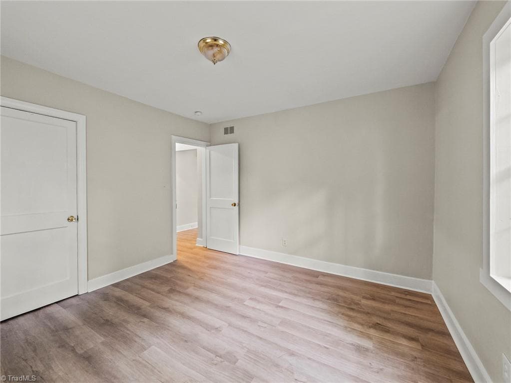 Stick/Site Built at 717 Magnolia Street, Winston-Salem NC 27103, Winston-Salem, photo 14 of 28