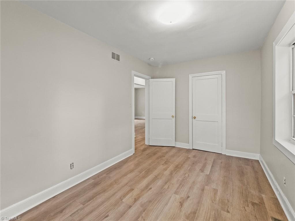Stick/Site Built at 717 Magnolia Street, Winston-Salem NC 27103, photo 18 of 28