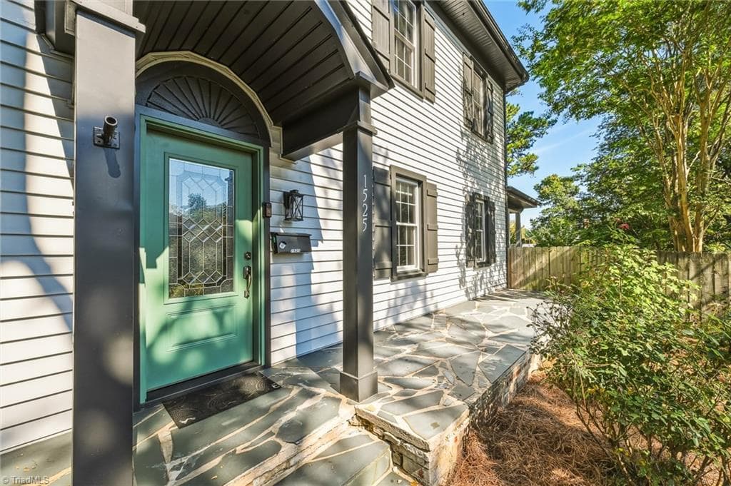 Stick/Site Built at 1525 Cloverdale Avenue, Winston-Salem NC 27104, Winston-Salem, photo 3 of 74