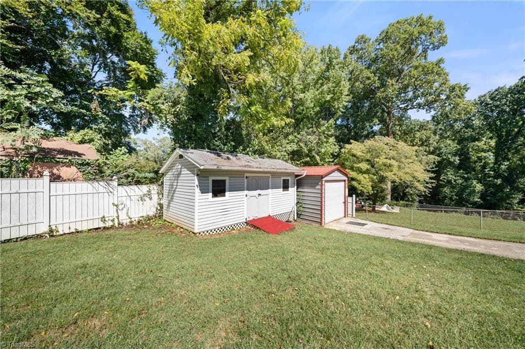Stick/Site Built at 2613 Ellerbe Avenue, Winston-Salem NC 27127, photo 22 of 25