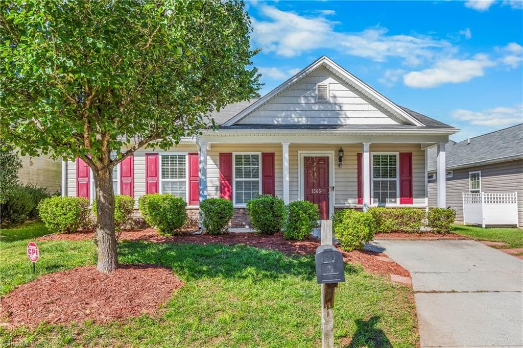 1365 Lowell Street, Kernersville NC 27284