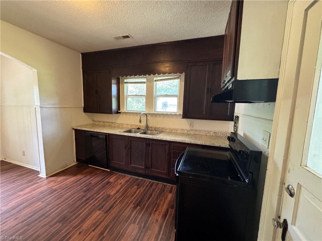 Stick/Site Built at 2311 Mullins Drive, Winston-Salem NC 27107, Winston-Salem, photo 13 of 62