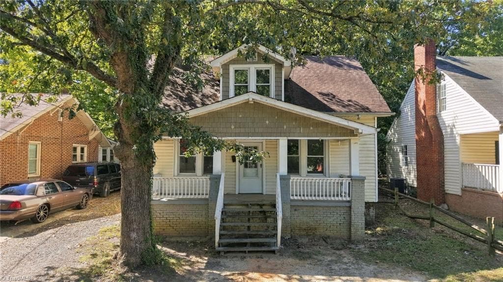 Stick/Site Built at 2824 Glenn Avenue, Winston-Salem NC 27105, Winston-Salem, photo 3 of 76