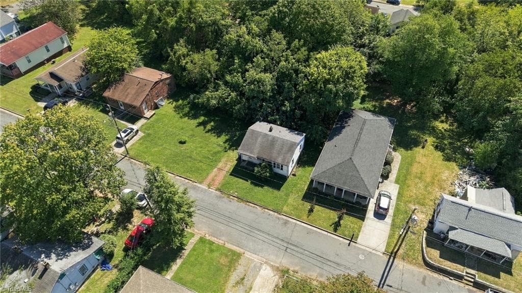Stick/Site Built at 922 Taft Street, Winston-Salem NC 27105, photo 6 of 22