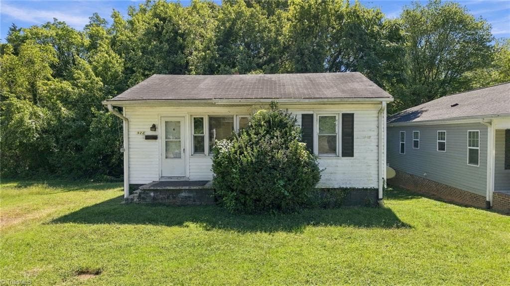 Stick/Site Built at 922 Taft Street, Winston-Salem NC 27105, photo 3 of 22