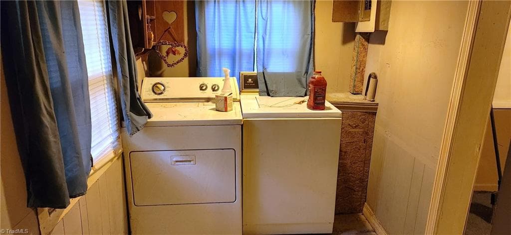 Stick/Site Built at 213 N Street, North Wilkesboro NC 28659, photo 11 of 15