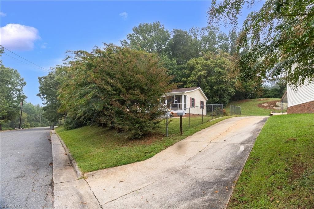 Stick/Site Built at 532 Cross Street, Asheboro NC 27203, Asheboro, photo 5 of 64