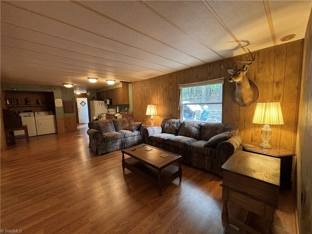 Manufactured Home at 230 Sugar Loaf Road, Troy NC 27371, photo 3 of 27