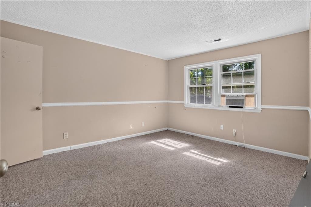 Stick/Site Built at 3207 Delmonte Drive, Greensboro NC 27406, photo 31 of 49