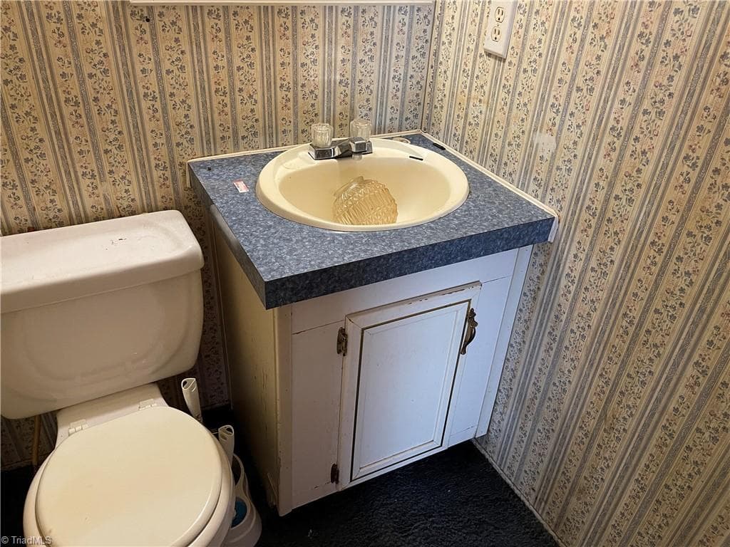 Manufactured Home at 4156 Forest Court, Oxford NC 27565, Oxford, photo 18 of 21