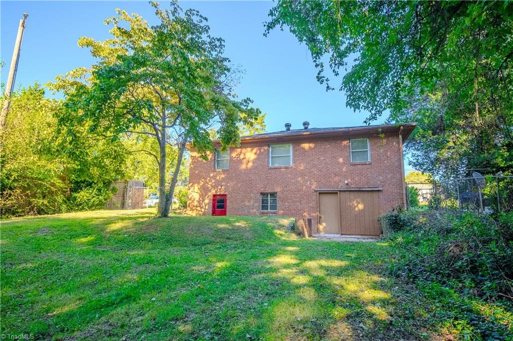 Stick/Site Built at 1503 Darden Street, High Point NC 27265, High Point, photo 5 of 44